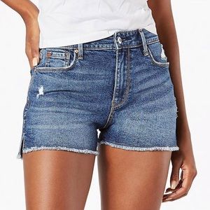 Denizen from Levi’s High Rise Jean Shorts